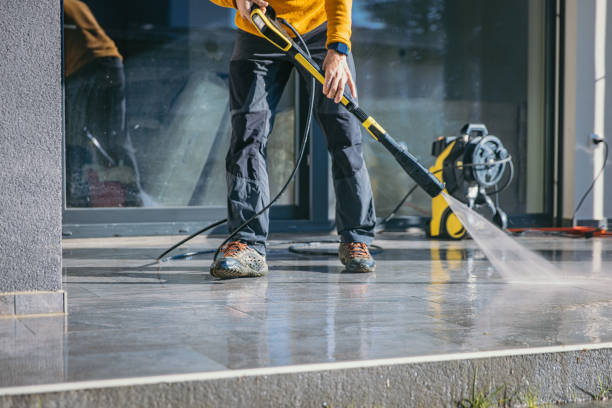 Why Choose Our Certified Pressure Washing Experts for Your Project Needs in Ponderosa Pine, NM?